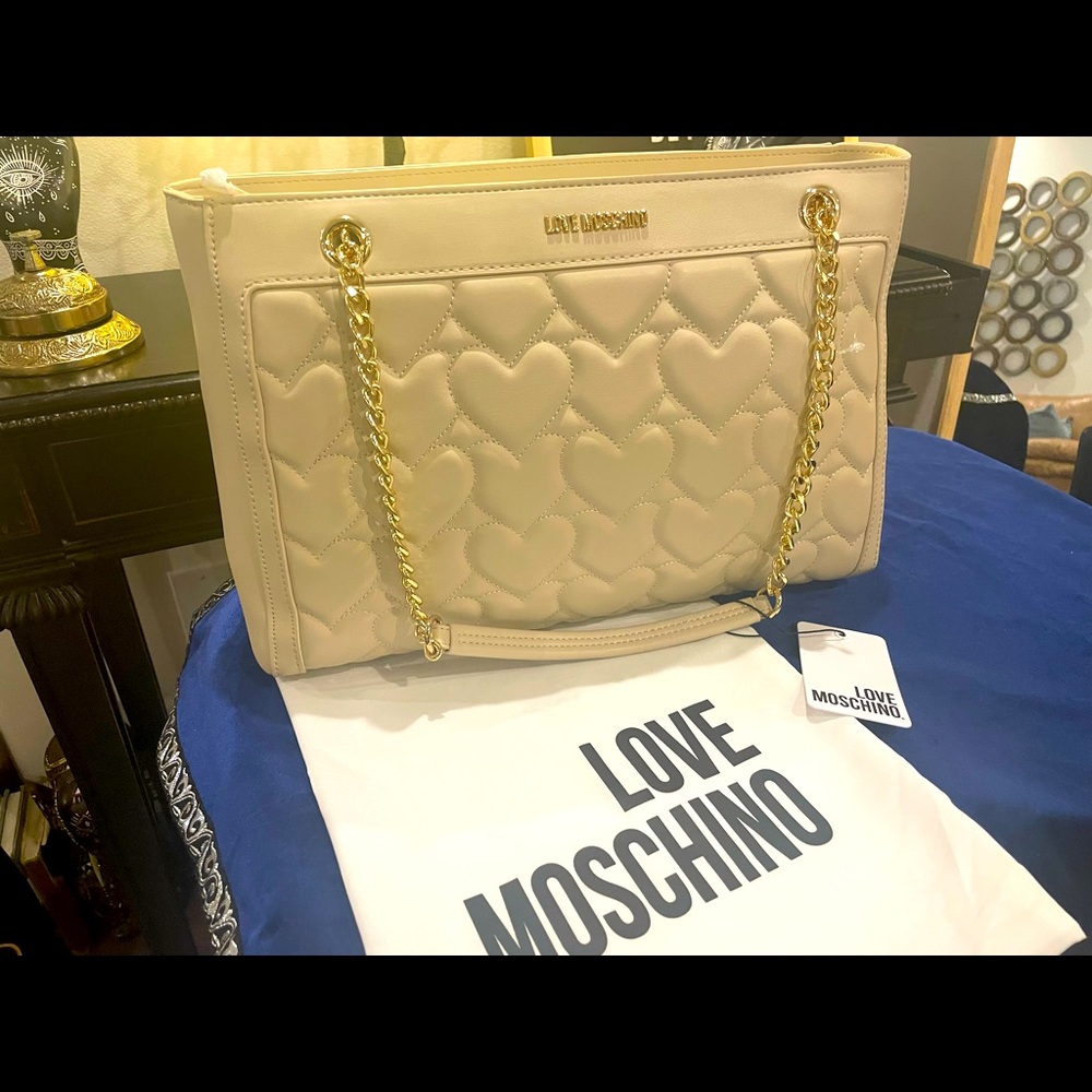 Beautiful heart quilted Lambskin love Moschino shoulder bag
